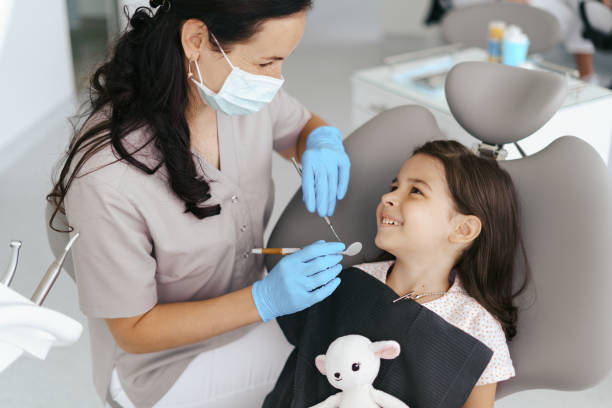 Emergency Dental Services in Harbor Bluffs, FL